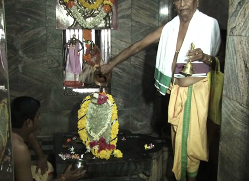 Bilvashtottara Shatanamastotram is a highly powerful stotram Dedicated to Lord Siva Namavali